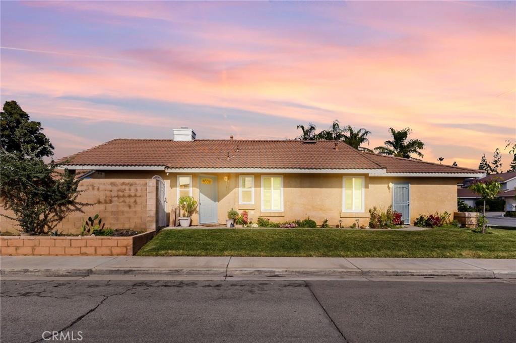 MLS #CV25269651 image #0