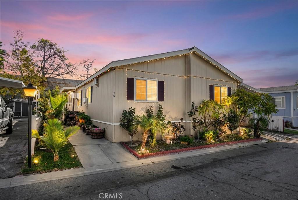 MLS #CV25270626 image #0