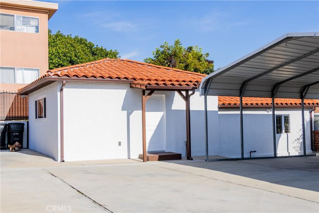 MLS #CV25271209 image #0