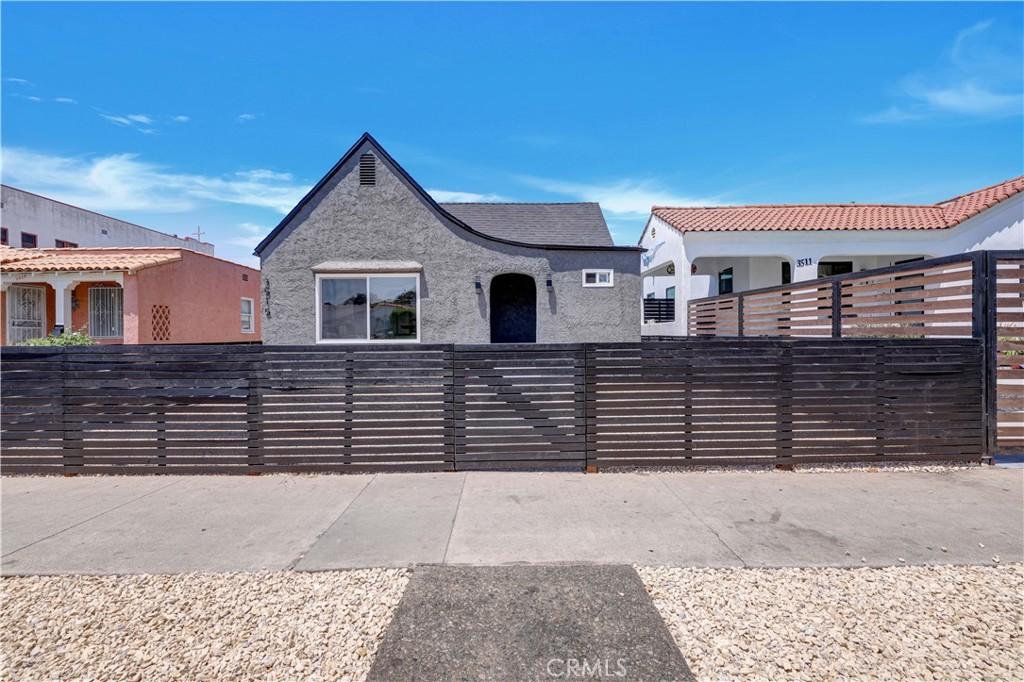 MLS #CV25273386 image #0