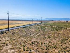 70 Antelope Lancaster CA 93536 | MLS #CV25273944 45 MLS #CV25273944 image #0