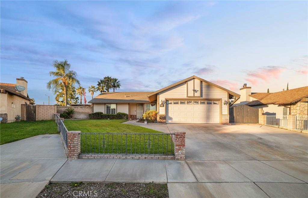 MLS #CV25274305 image #0