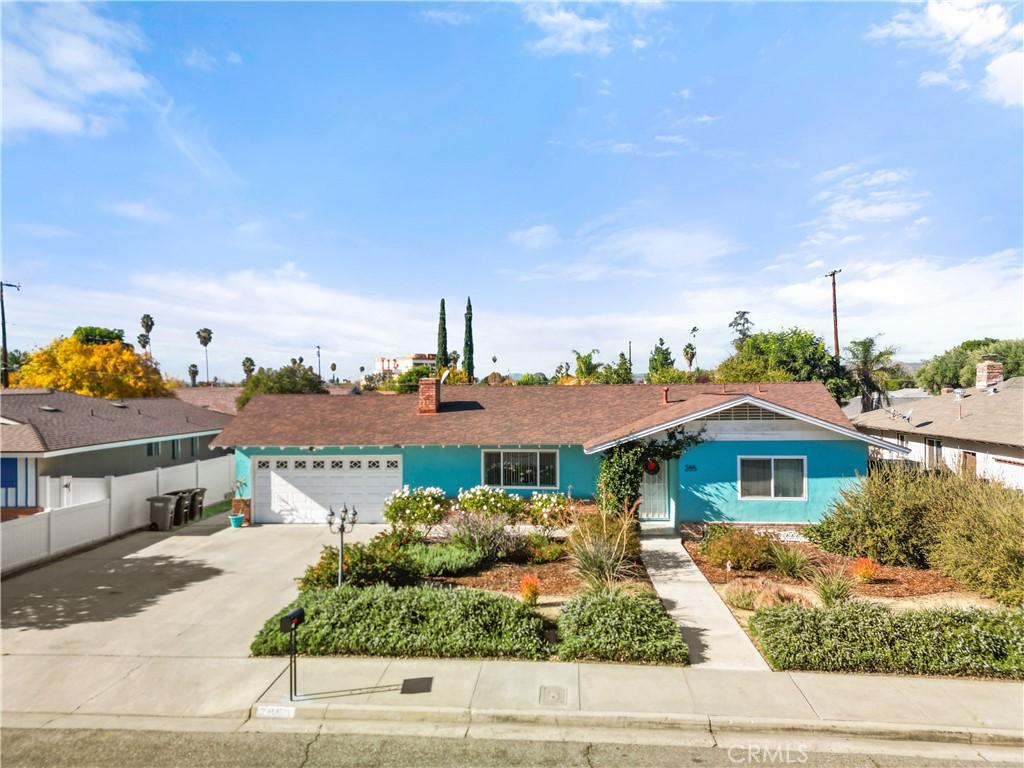 MLS #CV25275017 image #0