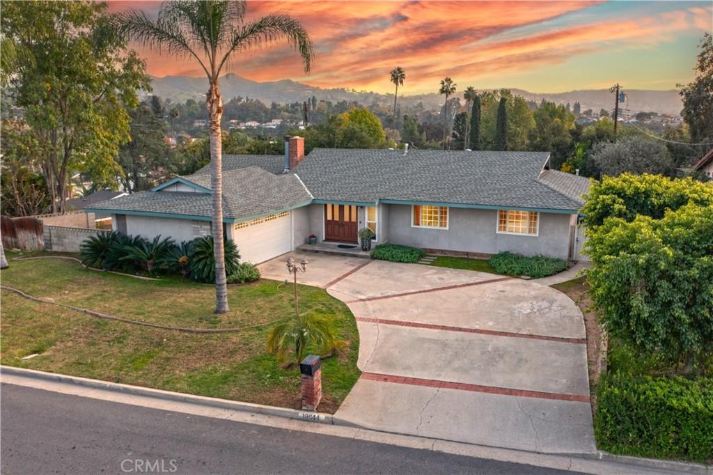 MLS #CV25277657 image #0