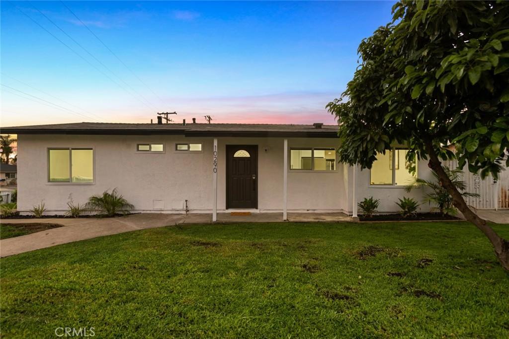 MLS #CV25278130 image #0