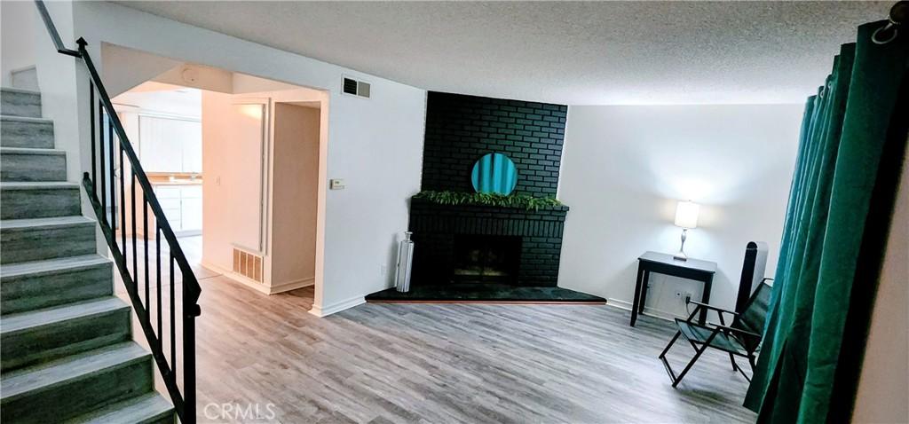 MLS #CV25281052 image #0