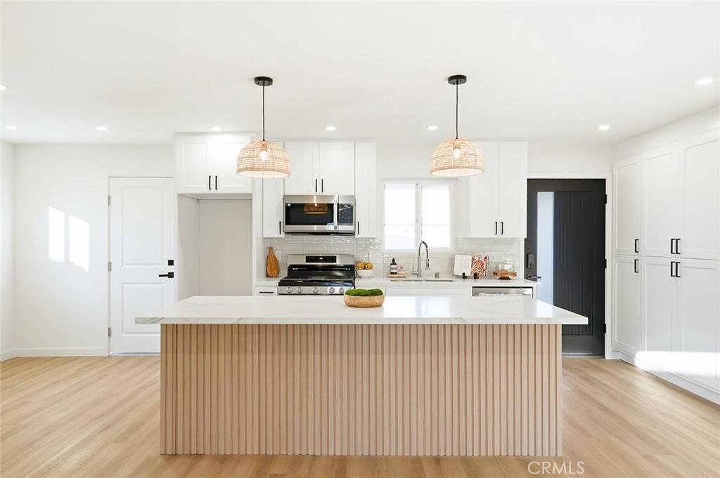 MLS #CV26008984 image #0