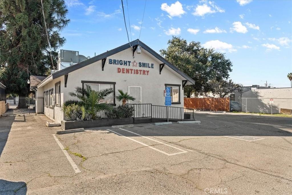 1020 E Florida AV Hemet CA 92543 | MLS #CV26024505 29 MLS #CV26024505 image #0