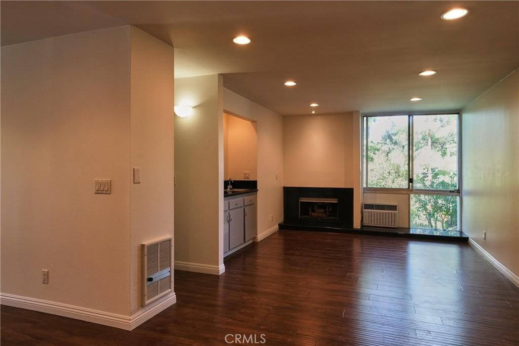 MLS #CV26039377 image #0
