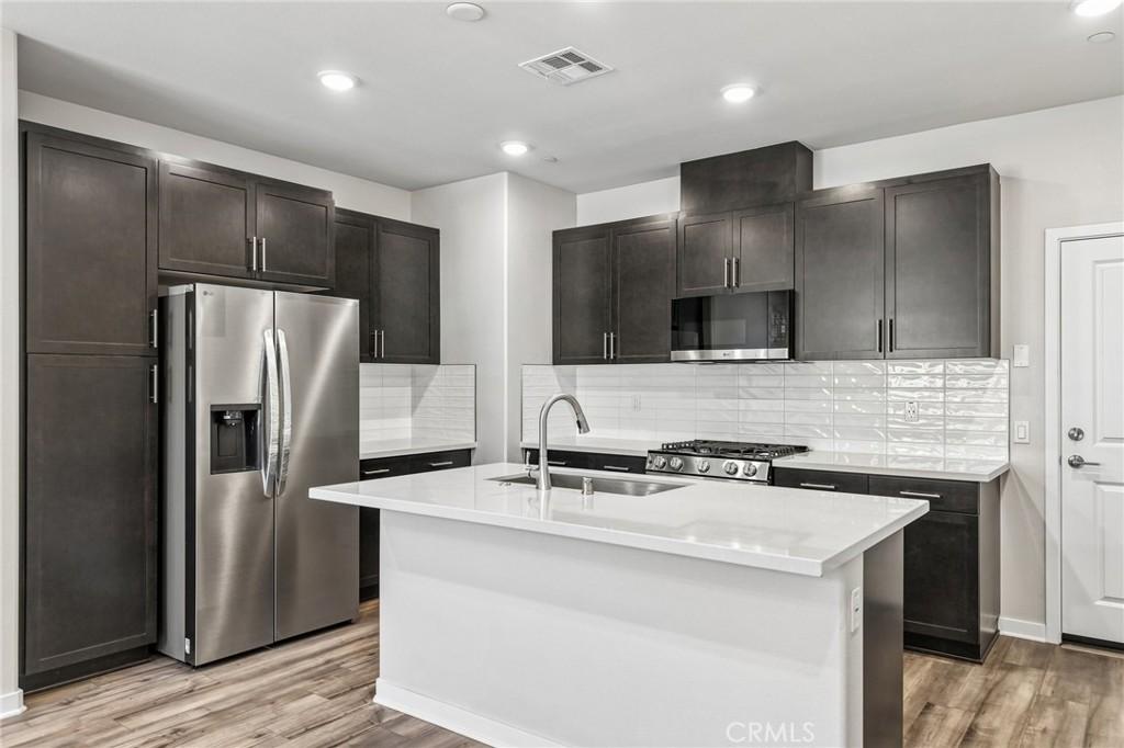 MLS #CV26044531 image #0