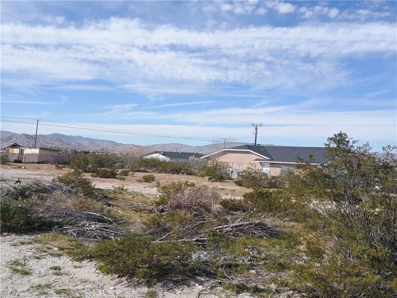 Estrada Lot 53 Lucerne Valley CA 92356 | MLS #CV26048135 41 MLS #CV26048135 image #0