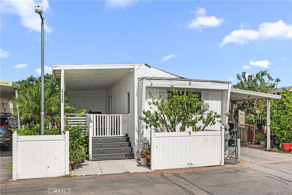 MLS #CV26071169 image #0