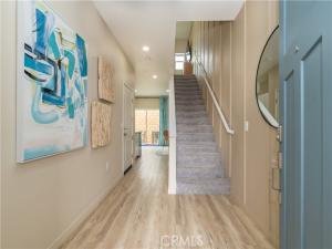 MLS #CV26086029 image #0
