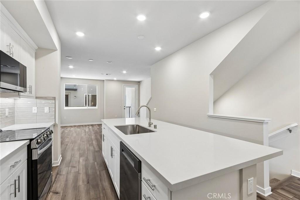 MLS #CV26088150 image #0