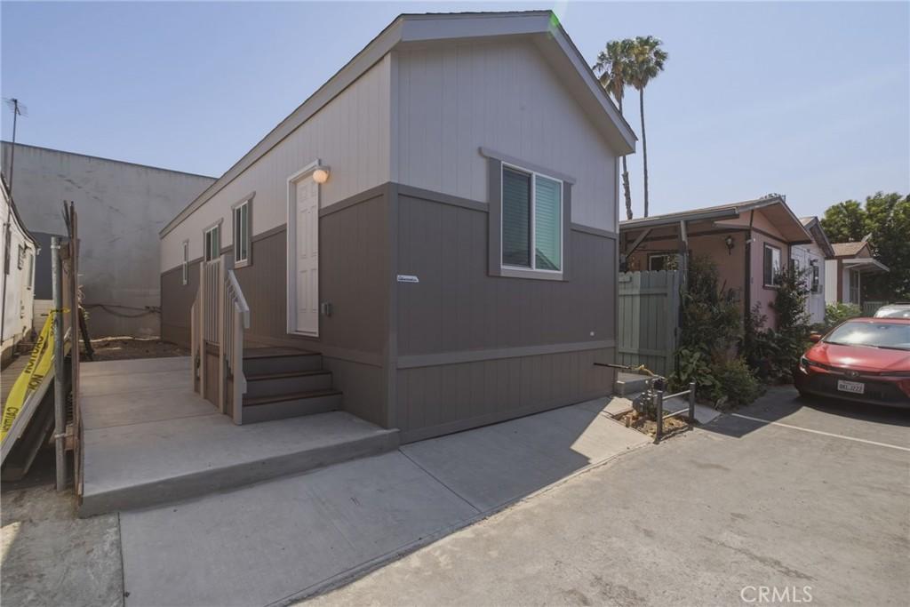 MLS #CV26112299 image #0