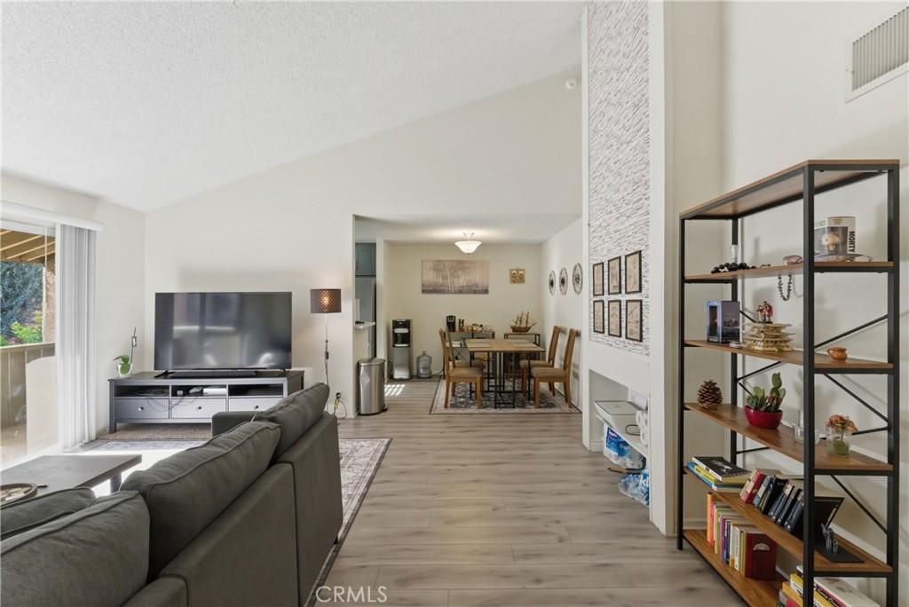 MLS #CV26112349 image #0