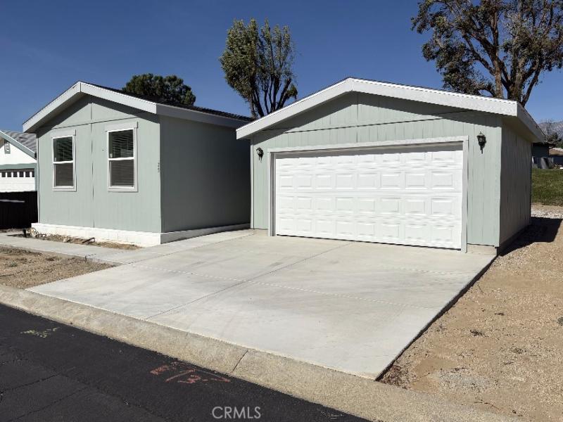 MLS #CV26138371 image #0