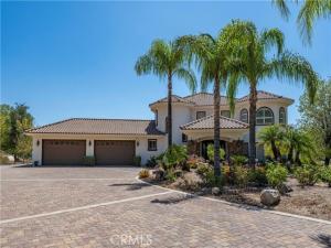 MLS #CV26146053 image #0