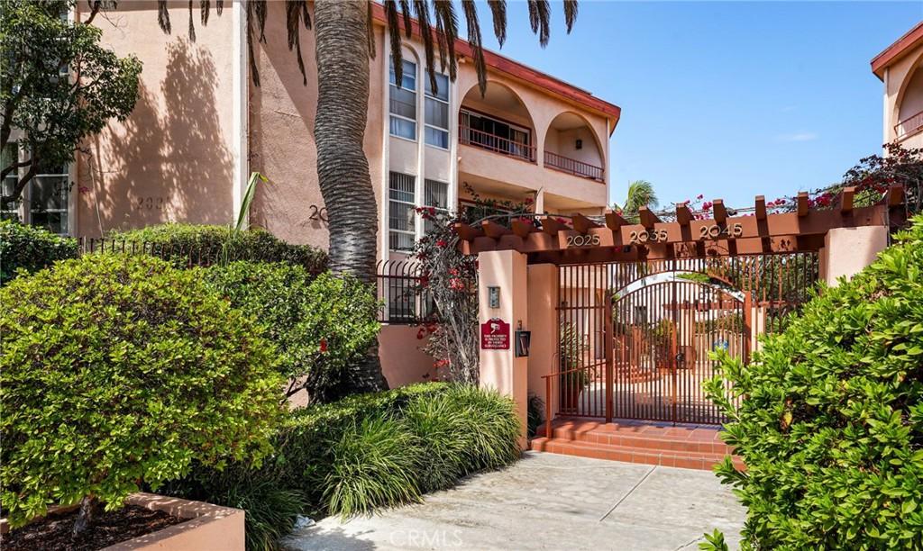 2035 4th street #202C Santa Monica CA 90405 | MLS #CV26174639 45 MLS #CV26174639 image #0