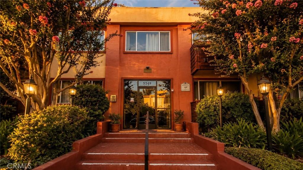 5349 Newcastle #34 Encino CA 91316 | MLS #CV26184623 45 MLS #CV26184623 image #0