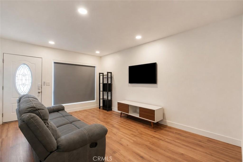 MLS #CV26185850 image #0