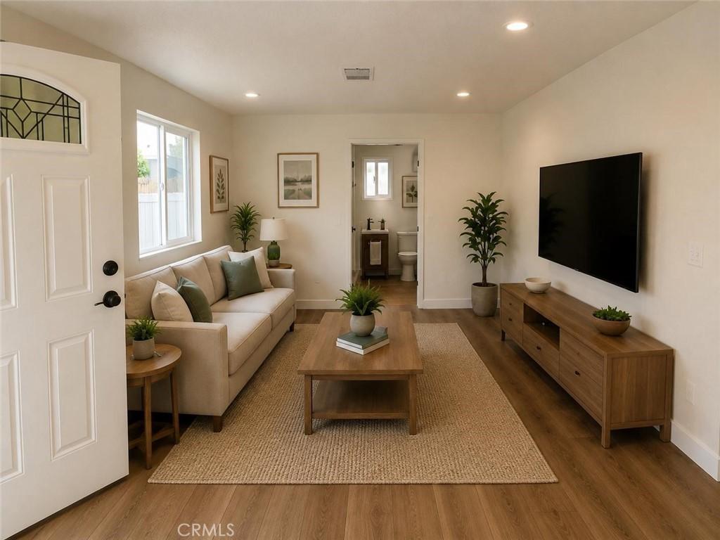 MLS #CV26186291 image #0