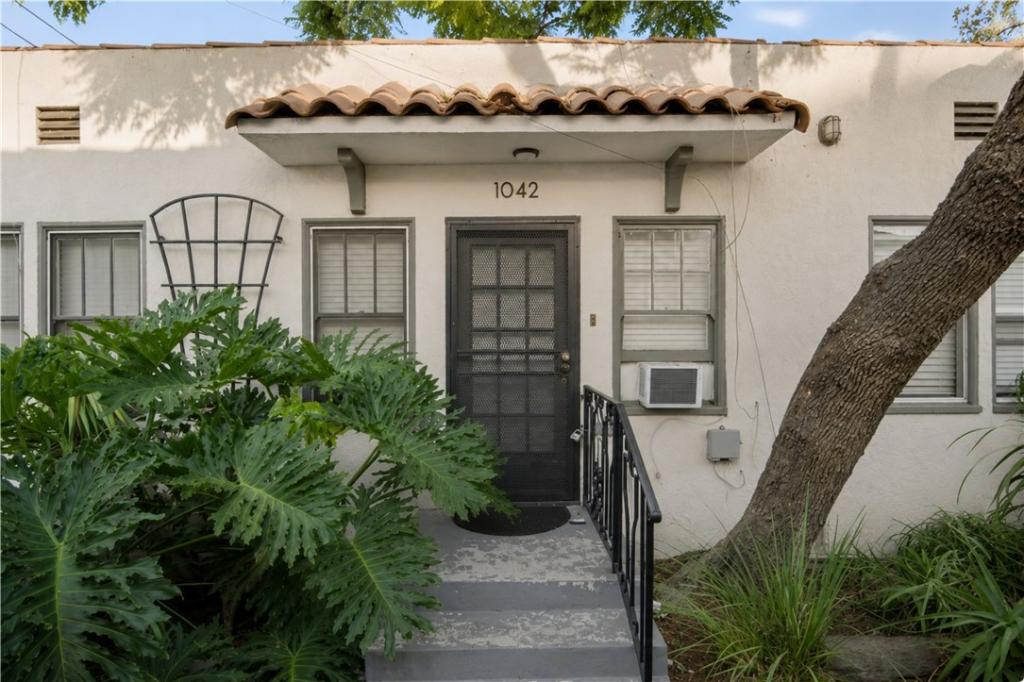 1042 W 57th ST Los Angeles CA 90037 | MLS #CV26189987 45 MLS #CV26189987 image #0