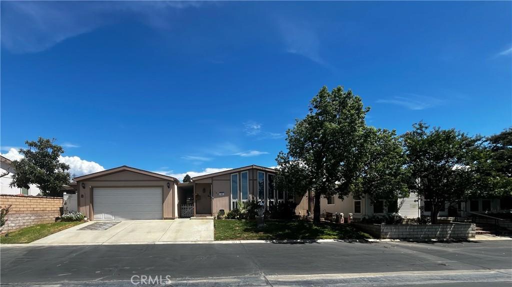 MLS #CV26197231 image #0