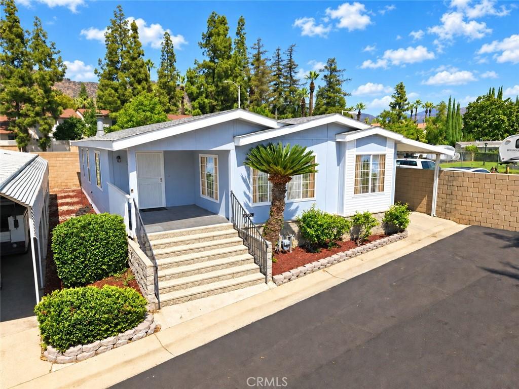840 E Foothill #205 Azusa CA 91702 | MLS #CV26198796 75 MLS #CV26198796 image #0