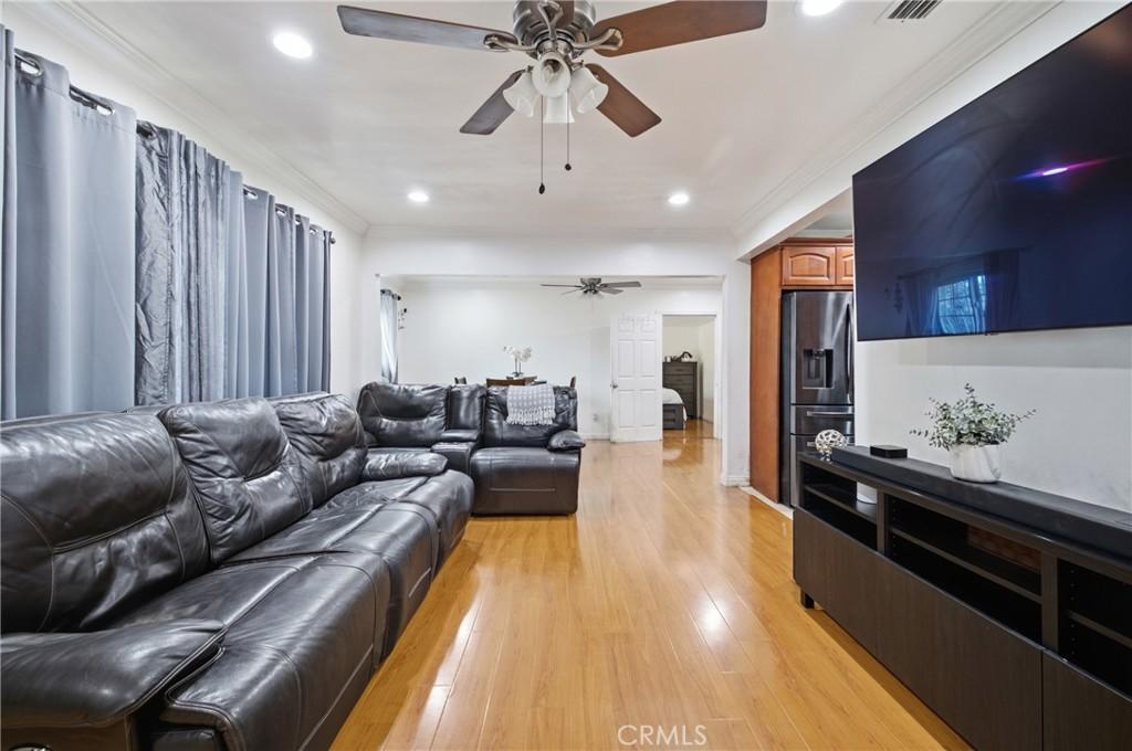 156 E 49th Long Beach CA 90805 | MLS #CV26139455 79 MLS #CV26139455 image #0