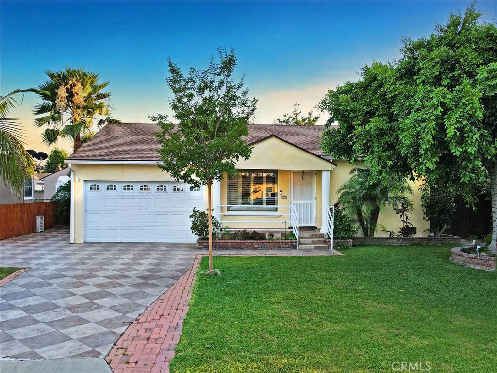 MLS #DW23143283 image #0