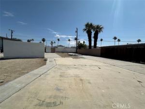 MLS #DW24021685 image #0