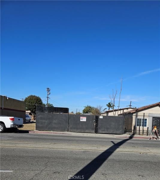 MLS #DW25017570 image #0