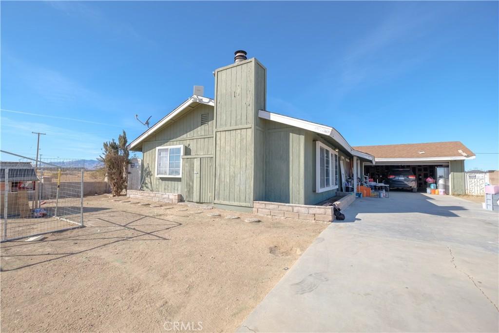 MLS #DW25018075 image #0