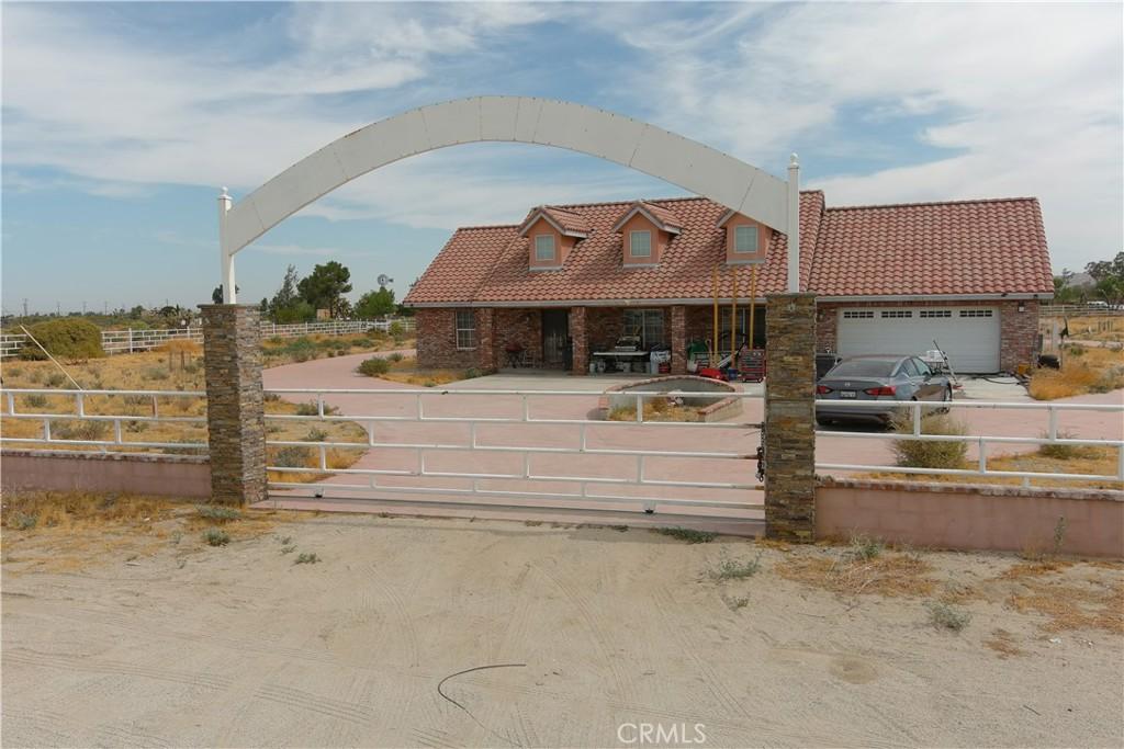 MLS #DW25019155 image #0