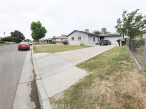 MLS #DW25083061 image #0
