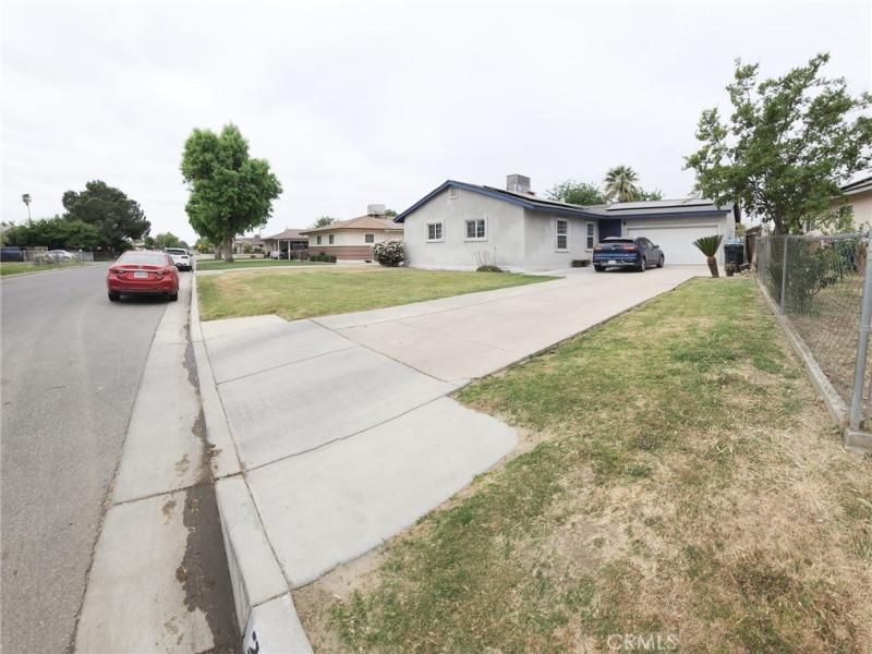 MLS #DW25083061 image #0