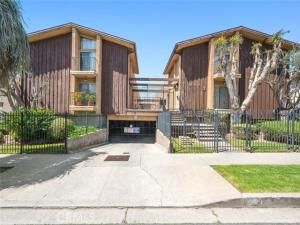 MLS #DW25088080 image #0