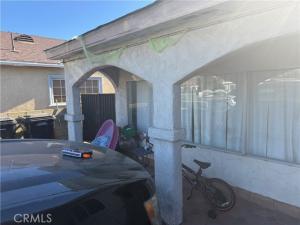 MLS #DW25102435 image #0