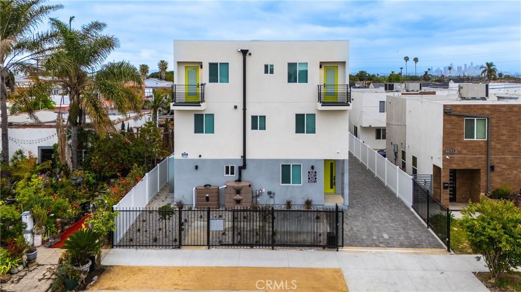 MLS #DW25104423 image #0