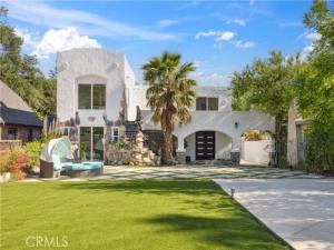 MLS #DW25110878 image #0