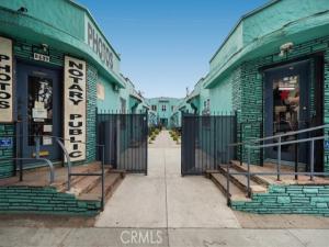 MLS #DW25144003 image #0
