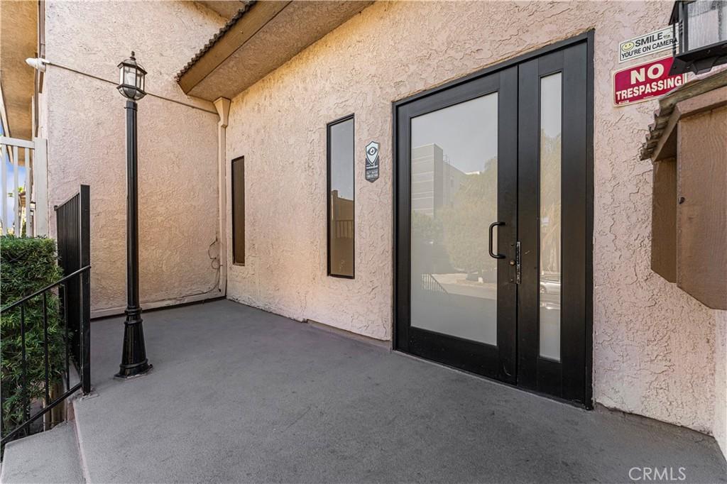 MLS #DW25149411 image #0