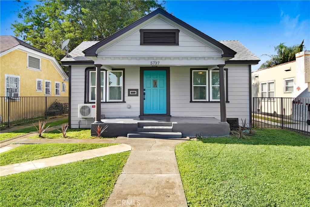 MLS #DW25156025 img 0