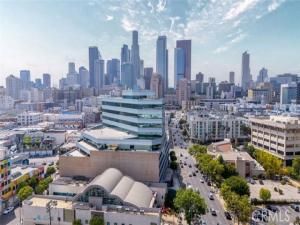 MLS #DW25161082 image #0