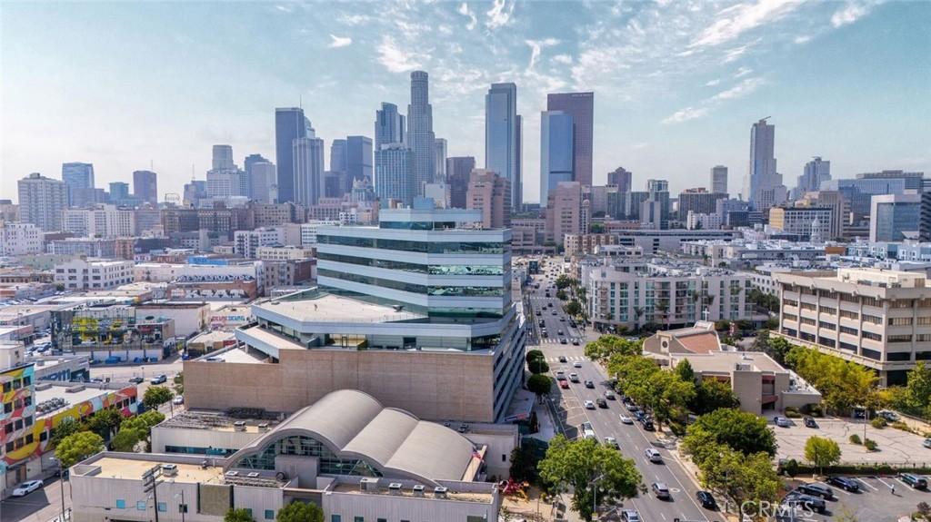 MLS #DW25161082 image #0