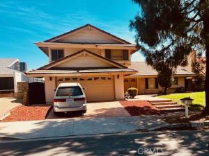 MLS #DW25162336 image #0