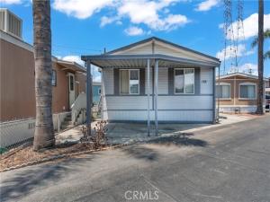 MLS #DW25162471 image #0