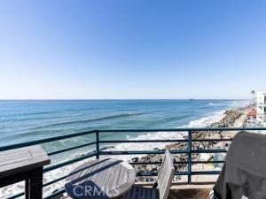 MLS #DW25164139 image #0