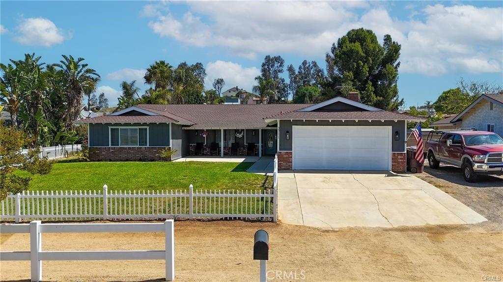 MLS #DW25167849 image #0